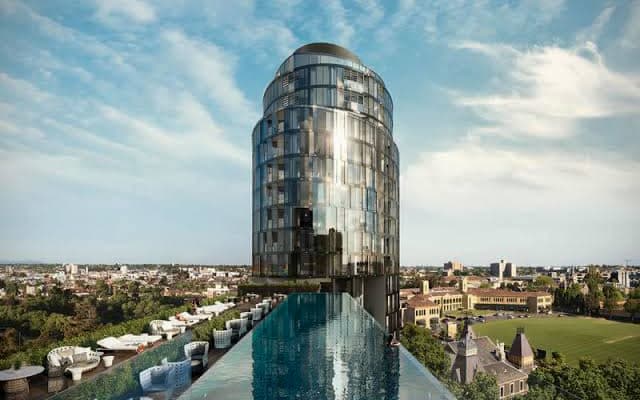 Elegant Apartment in Park with Rooftop Infinity Pool on St Kilda Road