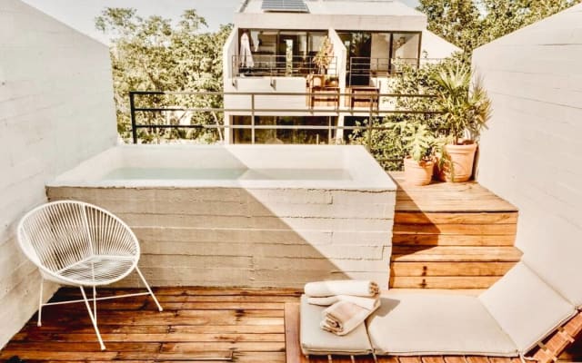 Umgestaltetes Penthouse mit 3 Etagen und 3 Bädern und Pool auf dem...