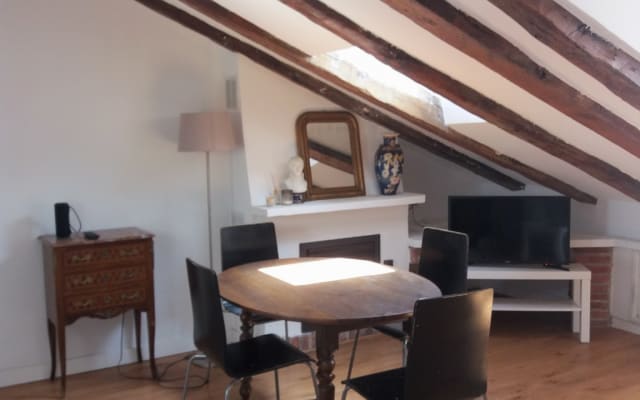 Appartement dernier étage rénové, à 10 minutes de la Plaza Mayor