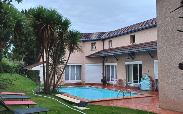 T2 duplex al piano terra in piccolo residence, piscina e giardino. 2...