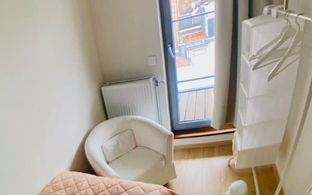 Corazón de Bruselas - habitación individual con baño privado y balcón