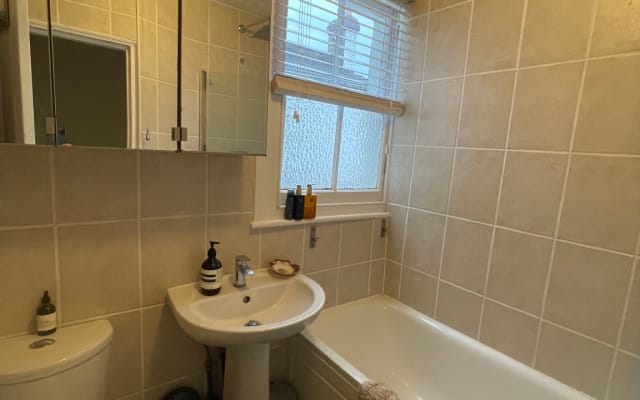 Double bedroom in upstairs flat