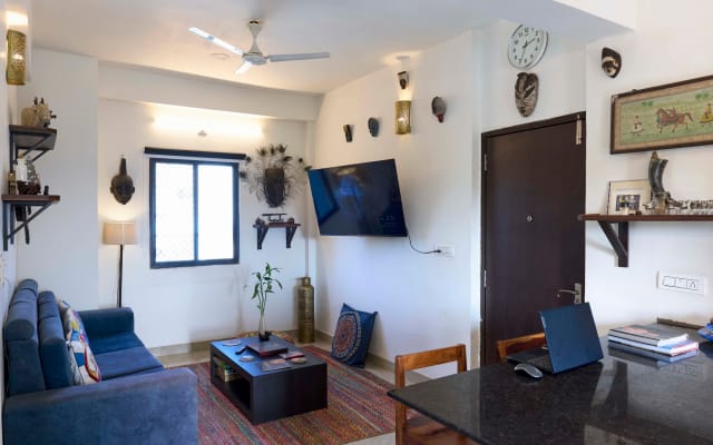 1 Room in 2BR Apt w/ Rooftop Garden, Lake View & Full Kitchen