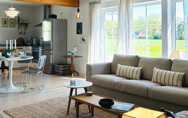 Björns Inserat auf misterb&b - Ferienhaus Landleven - Wohnzimmer