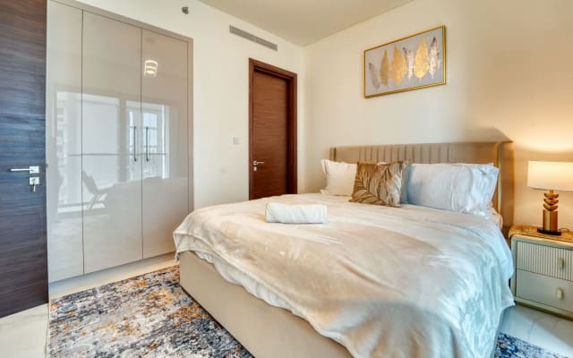 Modern 1BR Retreat Creek Vistas