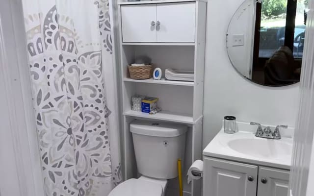 Ruhige & geräumige Souterrainwohnung - Nähe DC - Foto 11