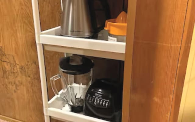 Ruhige & geräumige Souterrainwohnung - Nähe DC - Foto 15