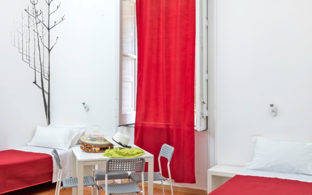 Double Room Ensuite- At Friends' House - Picture 10