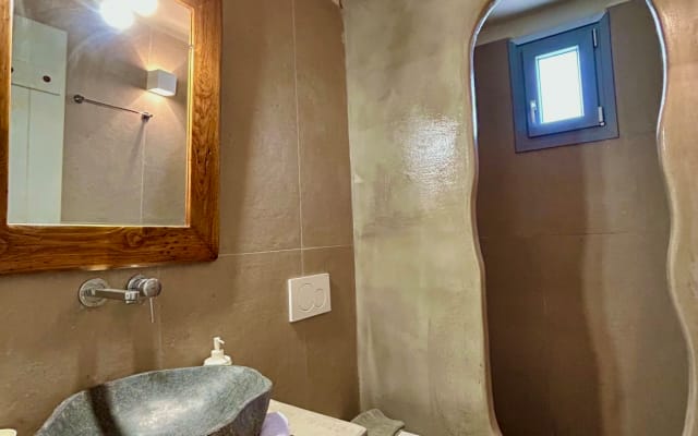 Nikolaos's listing on misterb&b - Bathroom 3 - option