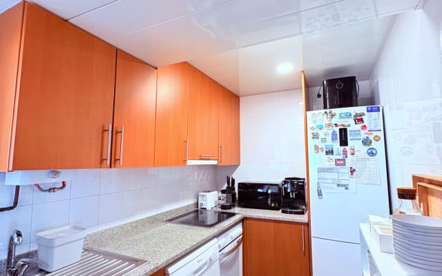 Chambre dans un bel appartement avec vue sur la mer