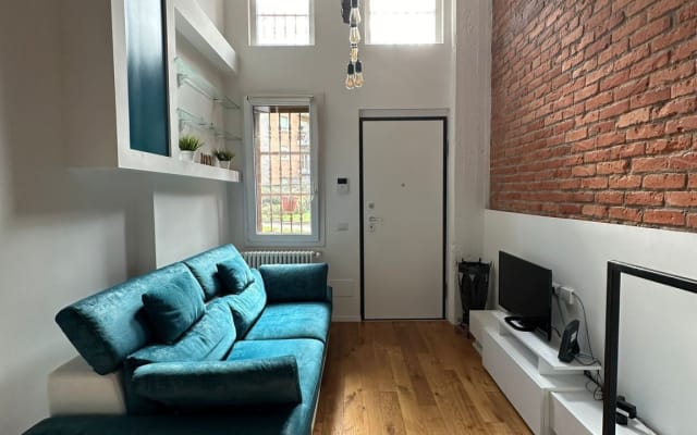 Loreto Blue House - Urban comfort between design and tranquility