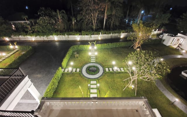 Private 4-bedroom pool villa within 15 mins from Chiang Mai Airport