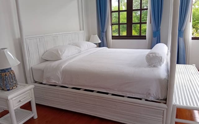 Private 4-bedroom pool villa within 15 mins from Chiang Mai Airport