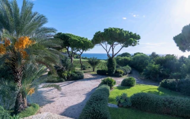 ¡Fantástica Villa con impresionantes vistas al mar!
