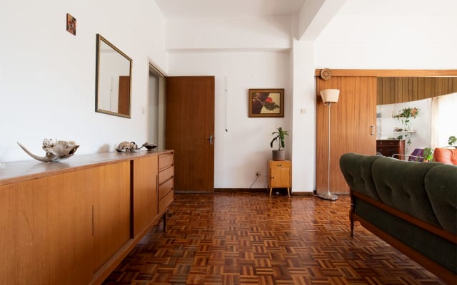 Amplio y luminoso apartamento de los años 70 en el casco antiguo. - Foto 5