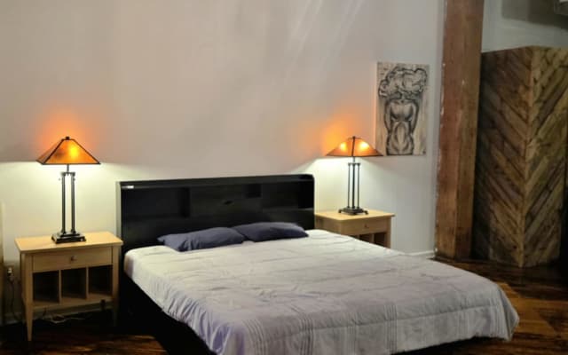 Detroit Motown Riverfront Loft