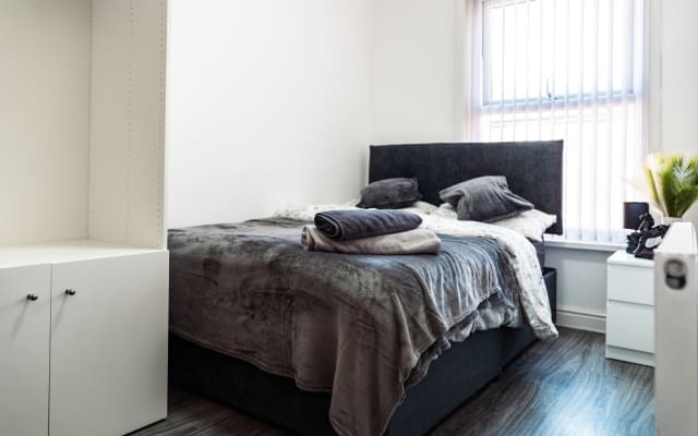 Modernes 2-Bett-Haus in der Nähe von Etihad, Co op Live & Old Trafford+Freies Parken - Foto 32