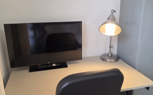 Bright 2-Bed House in LS6 | Ideal for City Breaks & Uni Visits