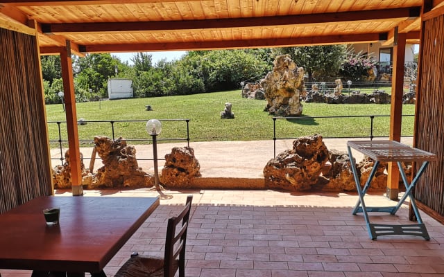 Il Wine Resort
con 20 camere
matrimoniali,
immerse nel verde e relax