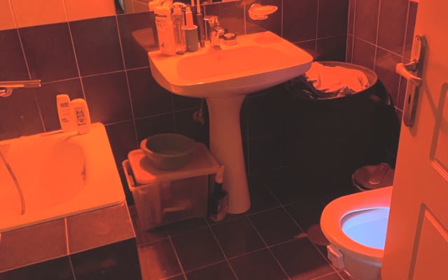 Anúncio de Aris em misterb&b - second bathroom 