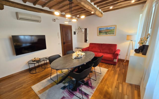 Brand new renovated apartment near the Center