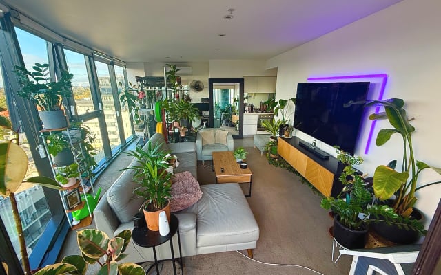 Jason's listing on misterb&b - Living area