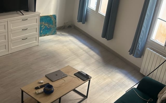 Appartement spacieux et lumineux dans le vieux Nice, Loft