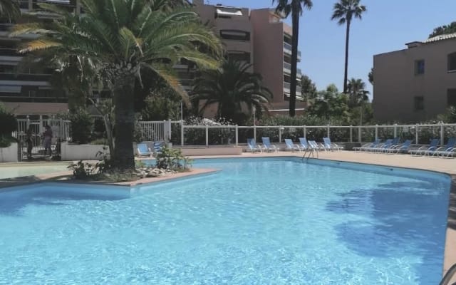 Bonito apartamento en Golfe Juan cerca de la playa