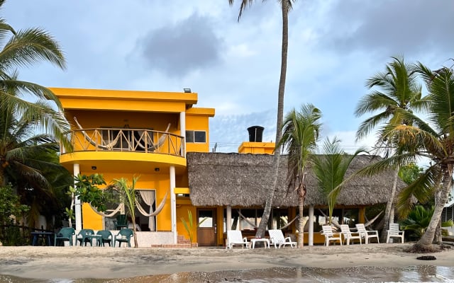 ATABEY Beach House.
Exclusive. No Crowds. Only Peace. Privacy.