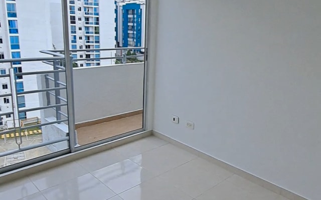 room located in an exclusive area of Armenia, north of the city.