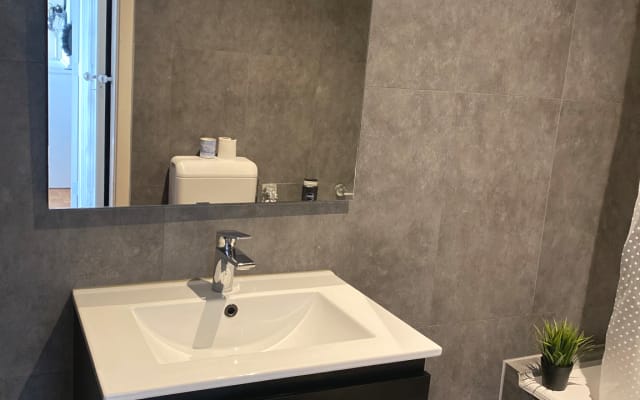 Belo apartamento não muito longe do centro da cidade, bela vista - Foto 7