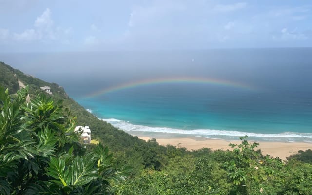 Trunk Bay Spring (in sich geschlossener Raum im Erdgeschoss)