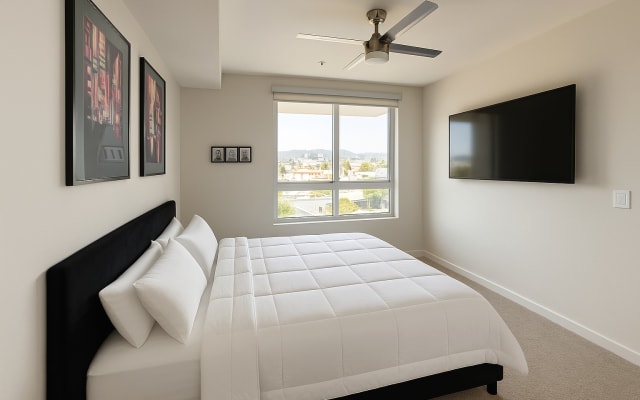 Appartement élégant à Weho avec vue sur Hollywood Sign