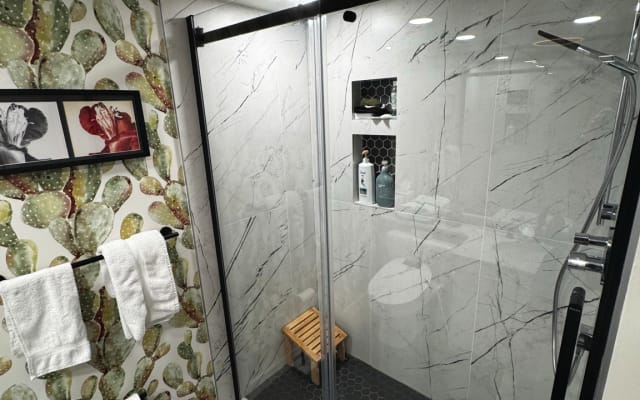 Beautiful condo in the heart of Vancouver downtown