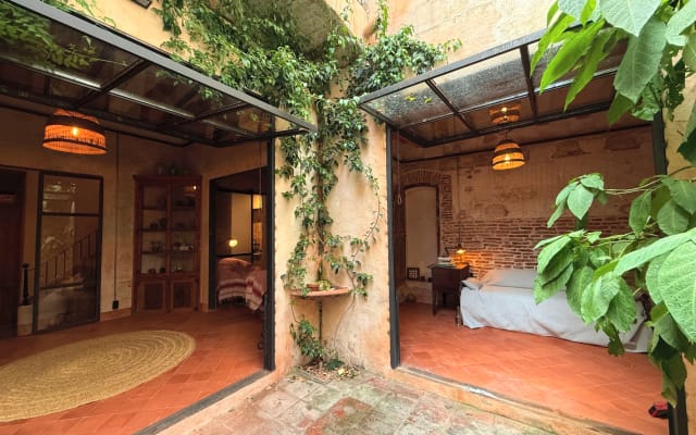 Casa mediterrânica tradicional junto ao mar