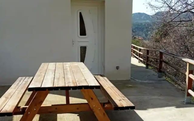 Casa con piscina y vista panorámica ( U Casale )