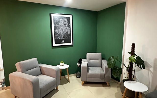 Gemütliches Zimmer mit eigenem Bad in toller Lage!
