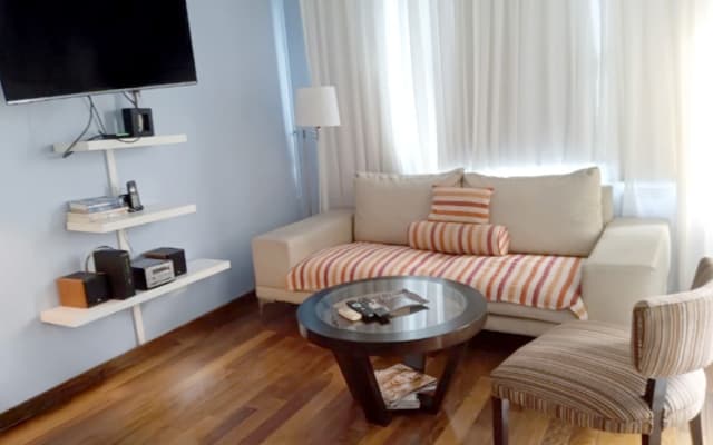 14th Floor Views Luxury Building! Chic Apt in Palermo Soho, Buenos Air