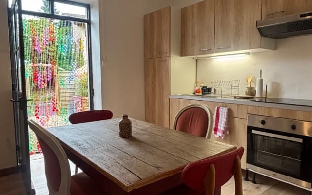 Quiet apartment in the countryside with jacuzzi and possibility of...