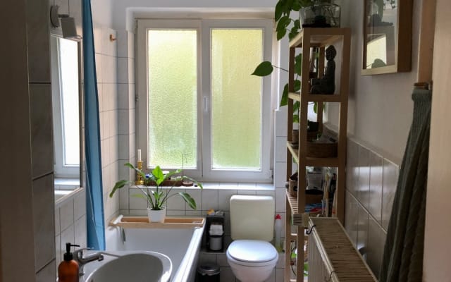 Gemütliches Schlafzimmer in einer schönen Nachbarschaft