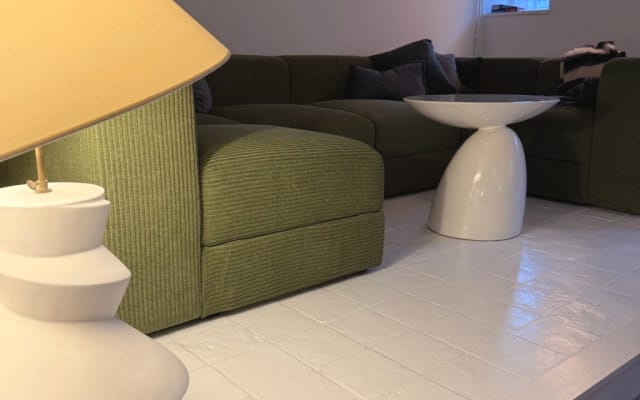 Guillaume's listing on misterb&b - Petit salon vert - « White cube »