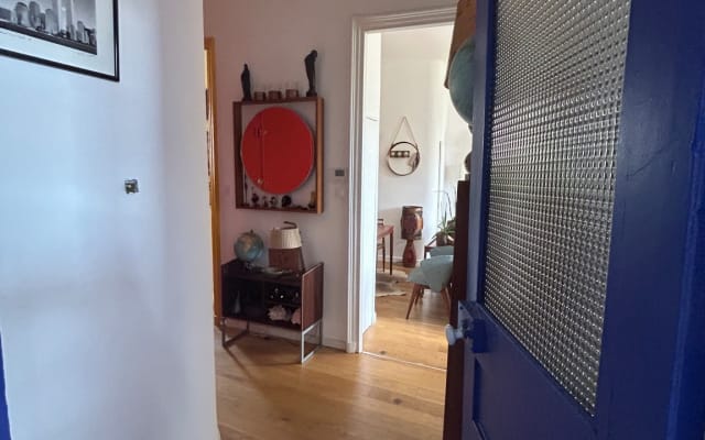 Großes, elegantes Zimmer mit Balkon im Stadtzentrum - Foto 10