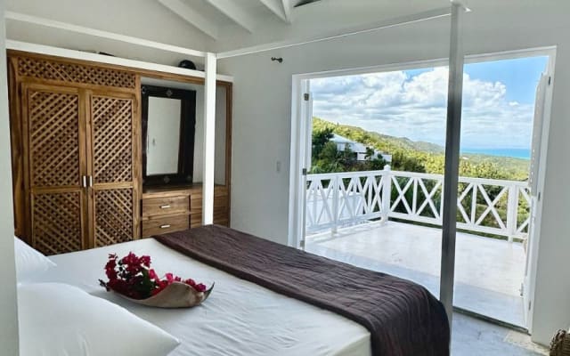 Suite con terraza - Escapada romántica con vistas al mar "Popy