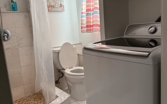 Michaels Inserat auf misterb&b - this lovely unit also has a washer and dryer