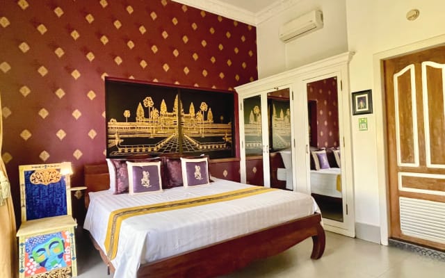 ARTIST VILLA WITH POOL 1 BEDROOM (naturist) - Picture 7