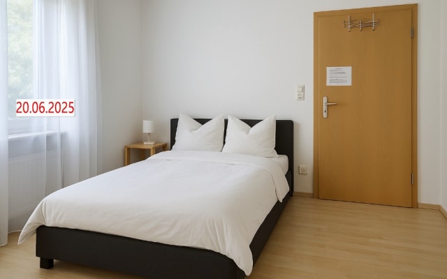Quarto pequeno e acolhedor com varanda perto de Friedberg / Augsburg