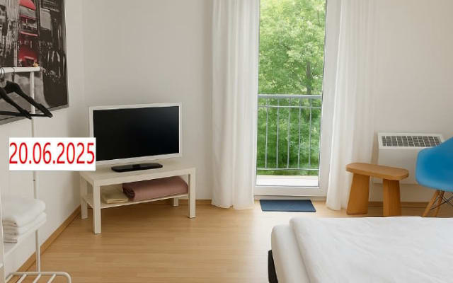 Cosy small sunny room with balcony near Friedberg / Augsburg