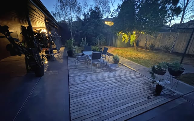 Spacious and cozy home, near the airport