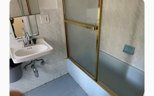 Huahui's listing on misterb&b - Shared bathroom 
