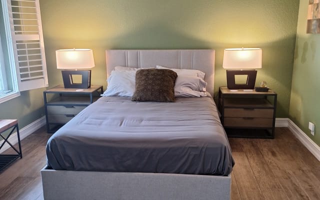 Private bed and bathroom right on Wilton Drive